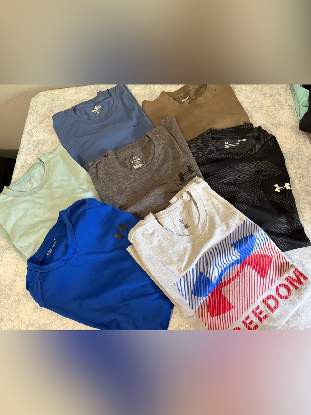 Mens small tshirts